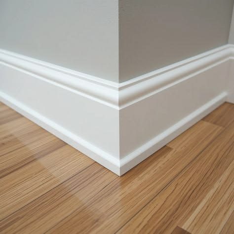Baseboard carpentry detail